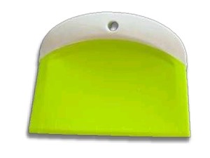 ESPATULA RASPADORA PLASTICA 10X12CM